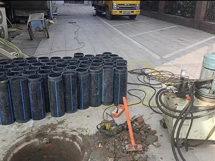 崇礼PE置换管厂家 DN315置换管 非开挖管短管置换